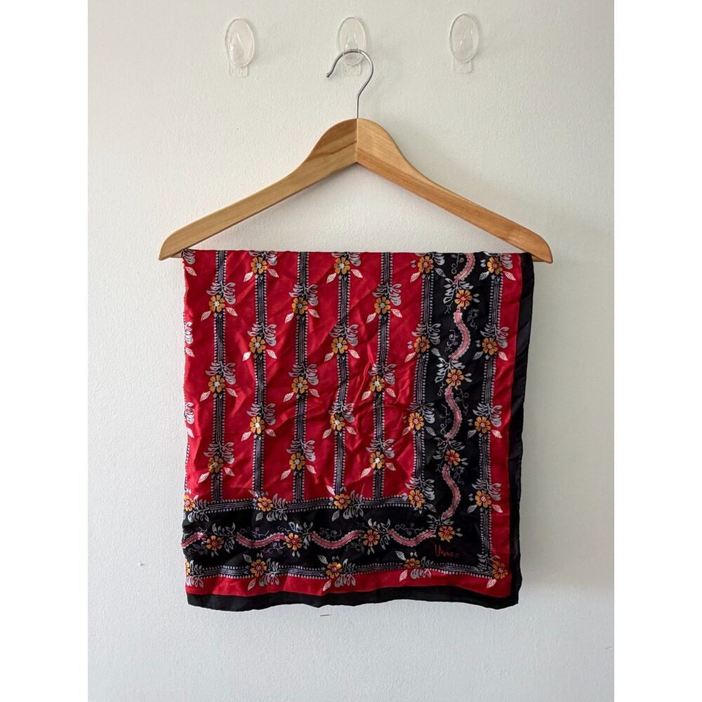 VERA NEUMANN Vintage 60s 70s 100% Silk Red Black Floral Signed Square Scarf